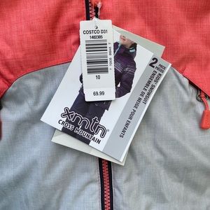 BNWT Snowsuit, Size 10